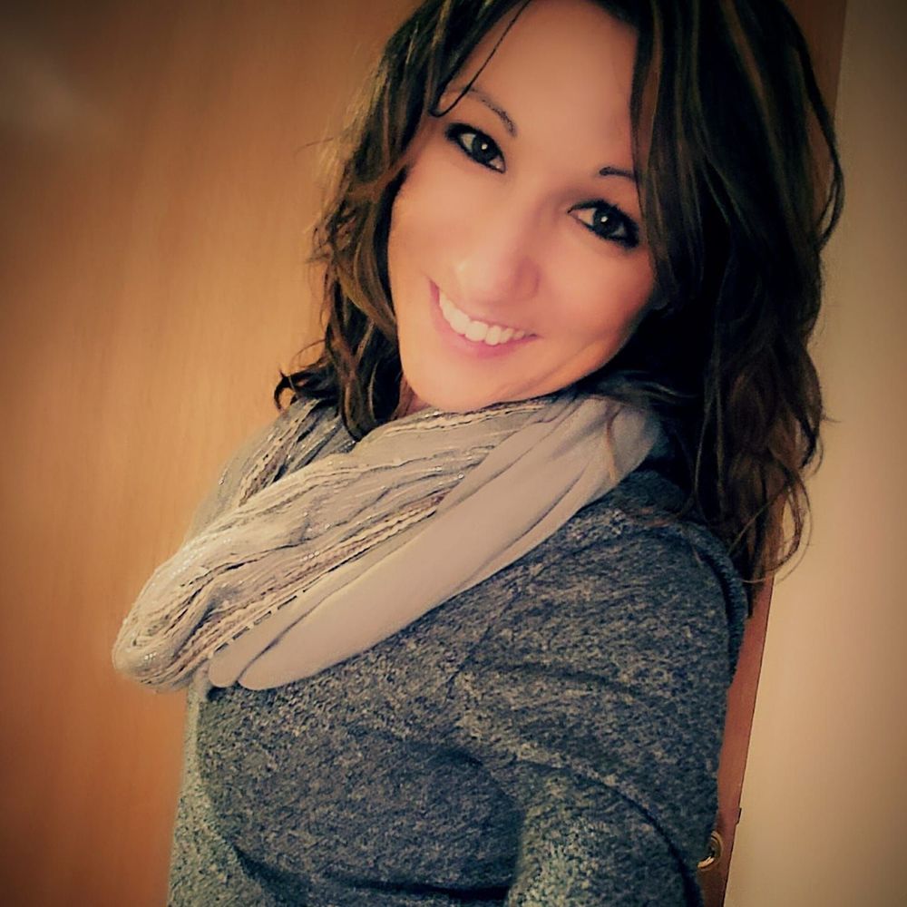 Meet your Posher, April